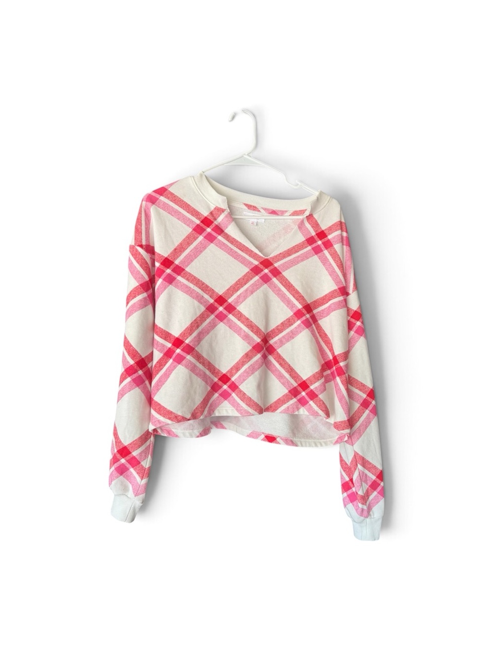 Colsie Cream and Pink Plaid V-Neck Lightweight Pullover